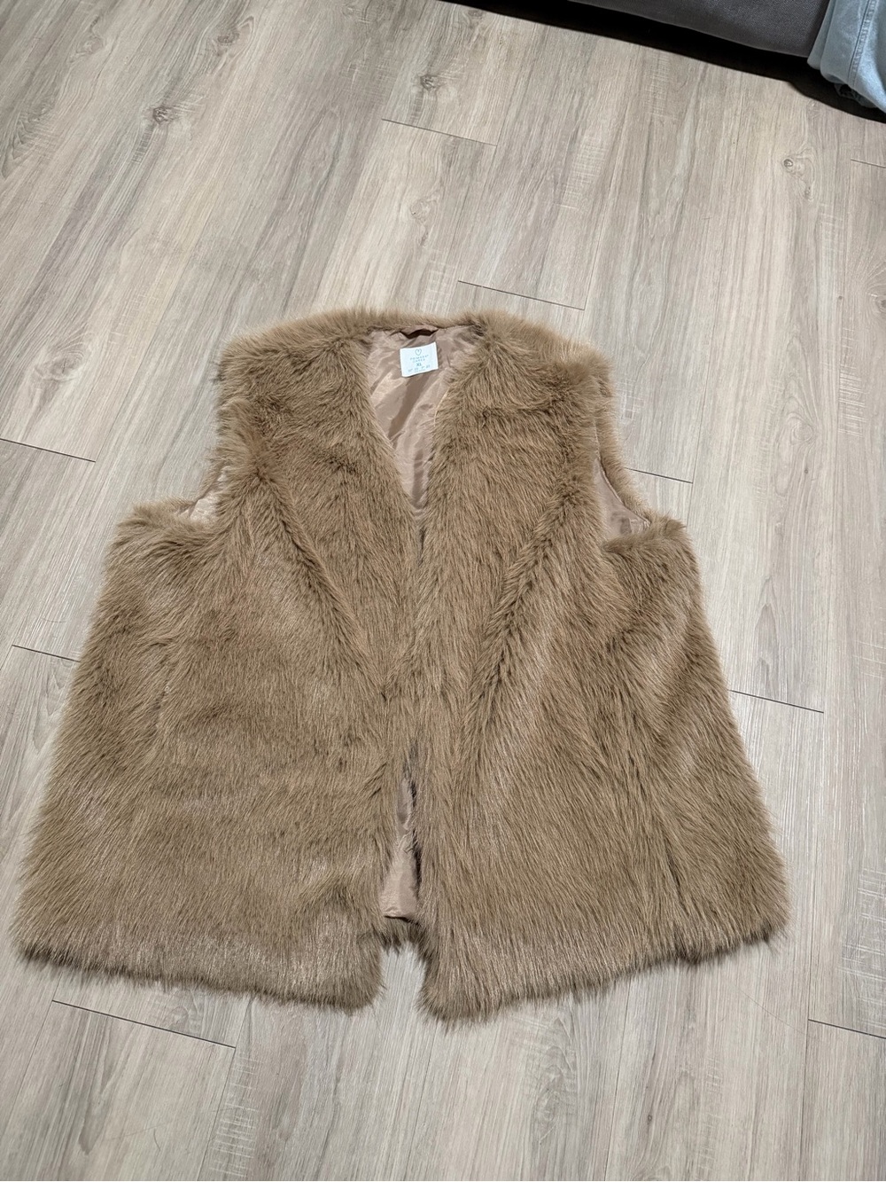 Primark Taupe Faux Fur Vest Size XL Oversized Boho Layering